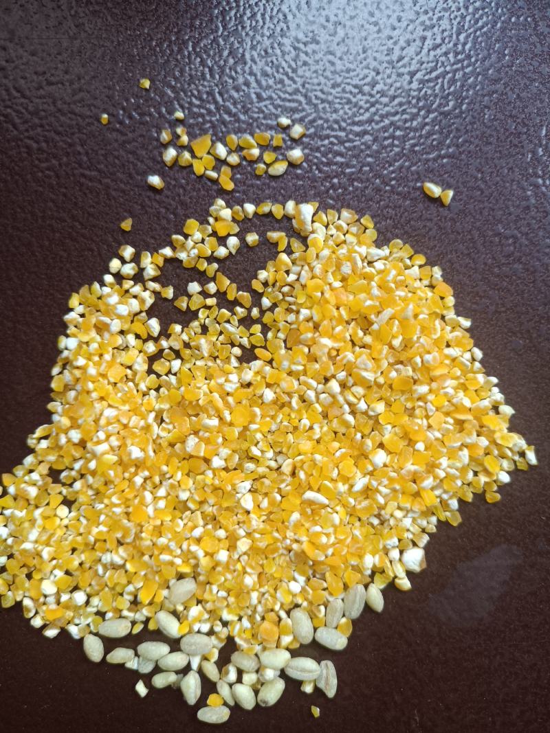 玉米糁渣细，中，粗糁膨化玉米糁！玉米面！