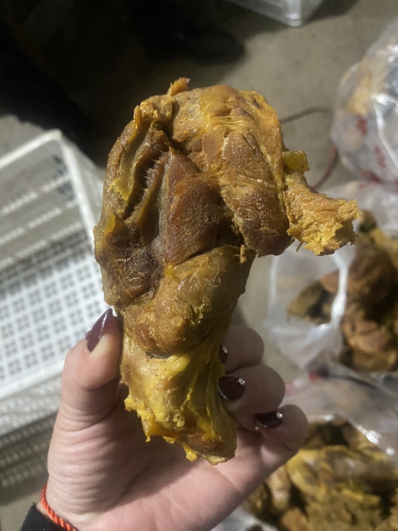 腱子肉，酱香味和五香味下单请备注，全熟的量大包邮可发样品