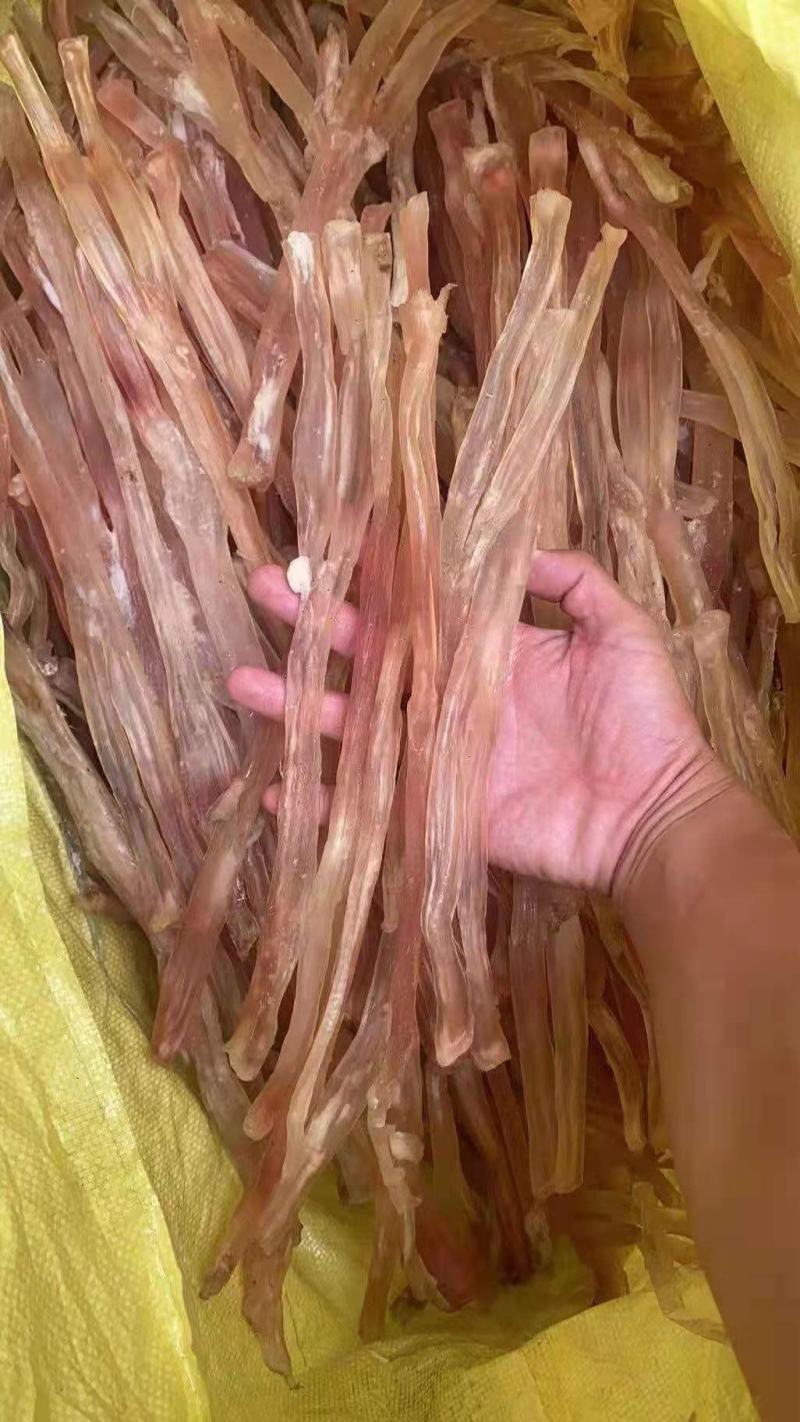 出售干牛筋，干度好，油脂干净，一手货源充足！价格不高