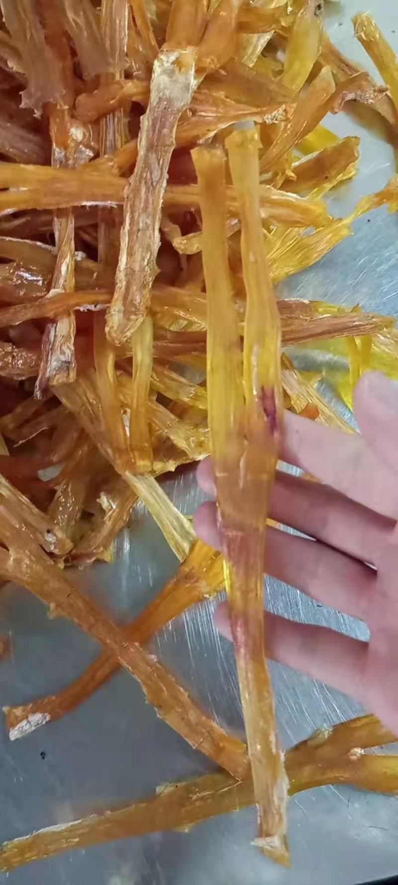 出售干牛筋，干度好，油脂干净，一手货源充足！价格不高
