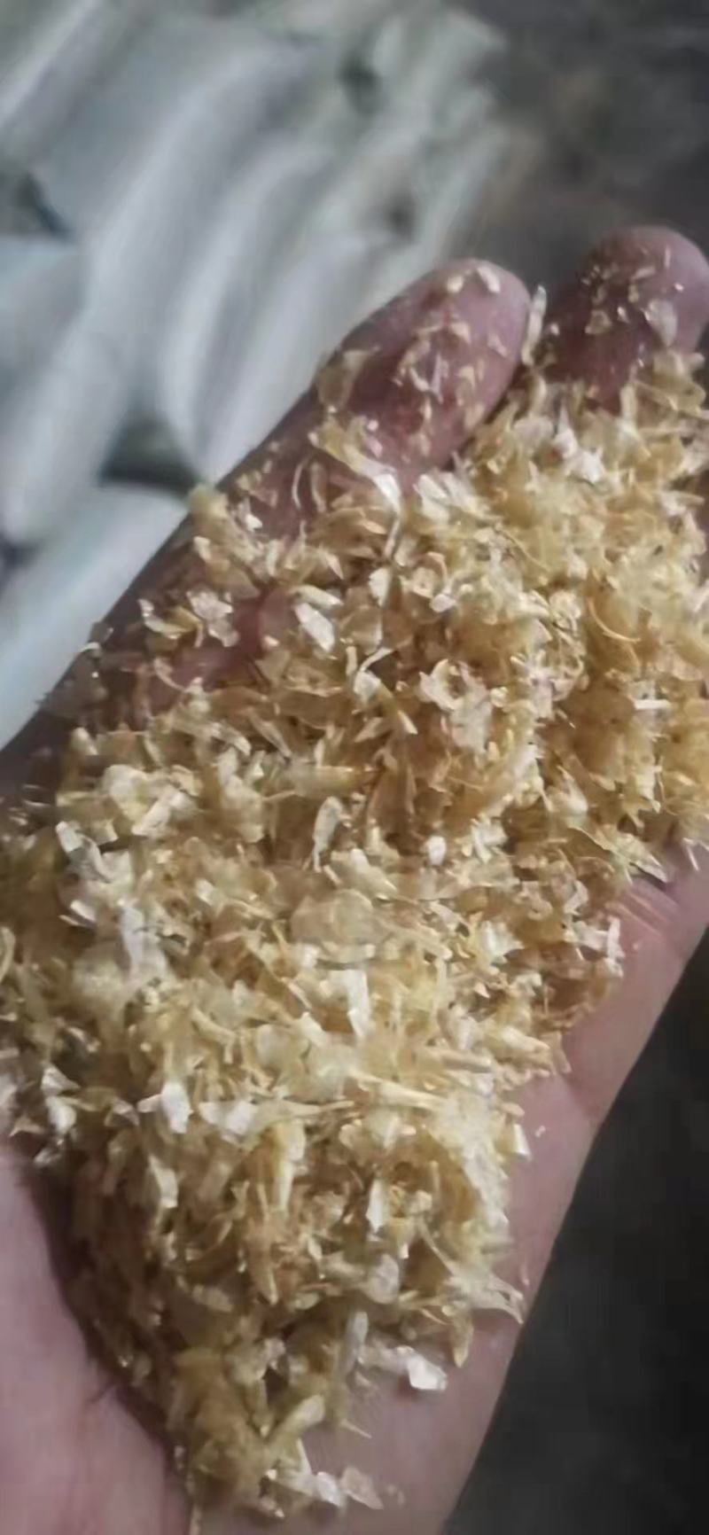 玉米大粗皮厂家供应大片玉米皮猪牛羊饲料