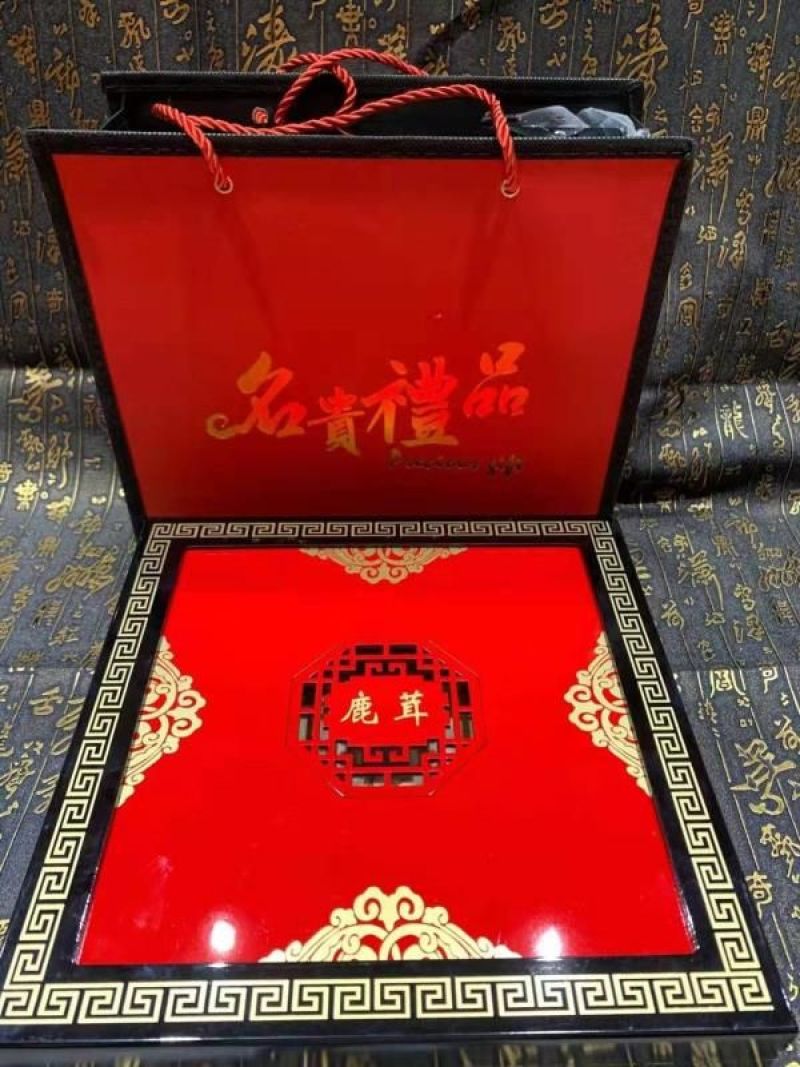 好货长白山鹿茸片，鹿茸礼盒，一瓶半斤250克，价格合理