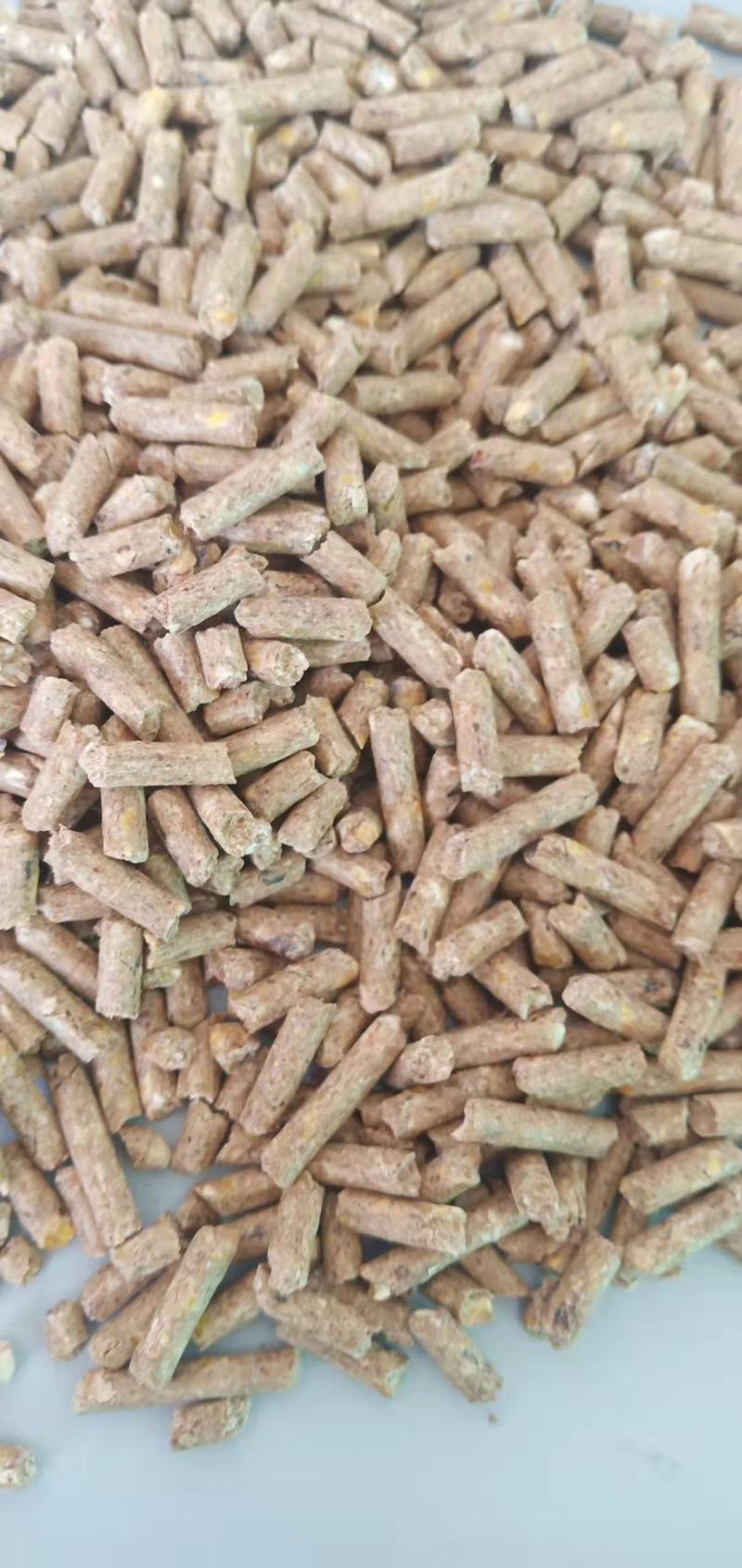 木颗粒生物质颗粒松木樟子松颗粒燃料热值高耐燃烧