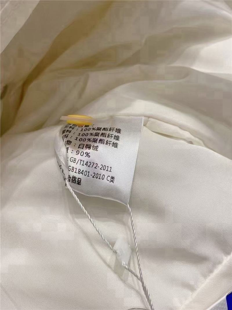 爆走款货网爆红款女羽装