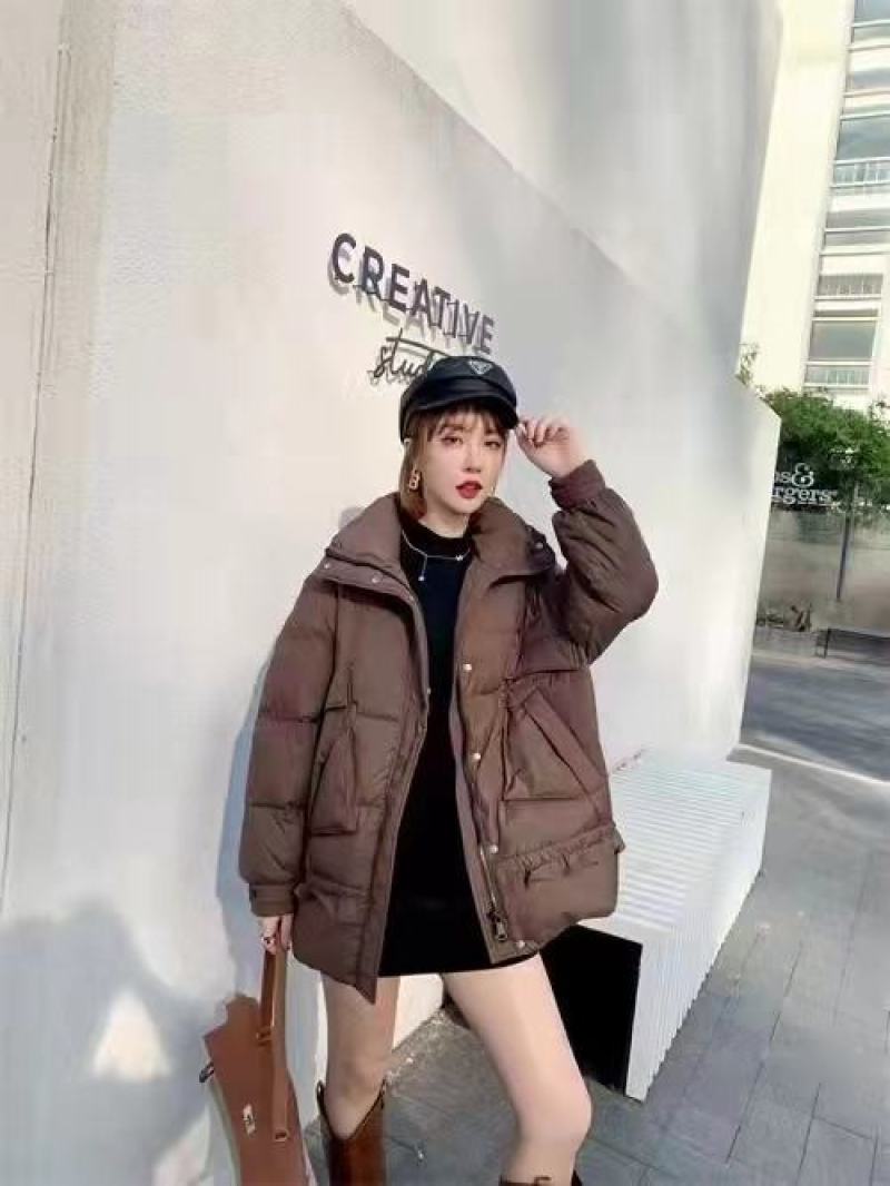 时尚爆版女装加厚款羽绒服外套系列，批元/49.9件，整首
