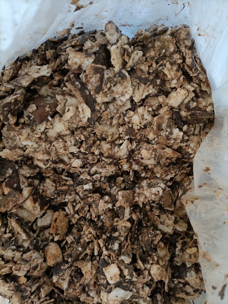 发酵山药皮，适合喂养猪,牛，鸭，鹅，鸡鱼，各种家禽家畜