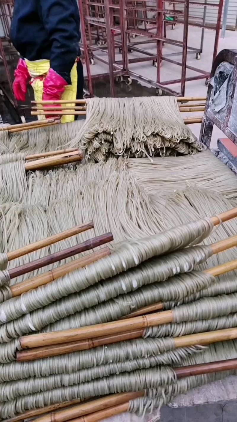 安徽宿州砀山粉条木薯粉条手工制作厂区直供一手货源
