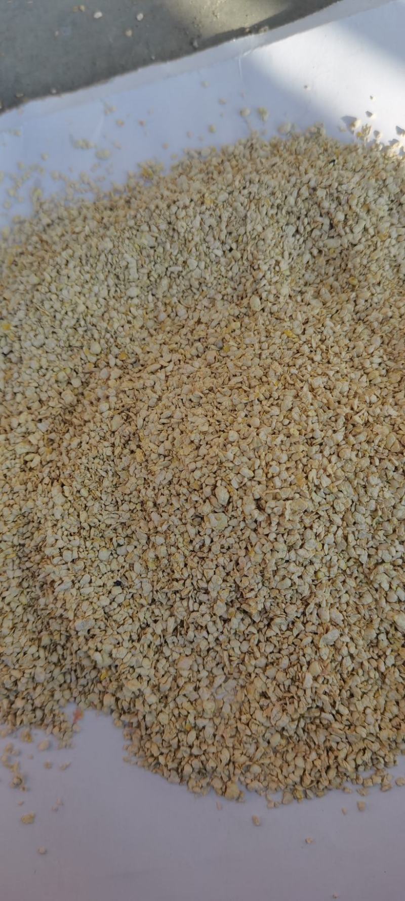 厂家直发豆粕小料猪牛羊添加饲料豆粕小料