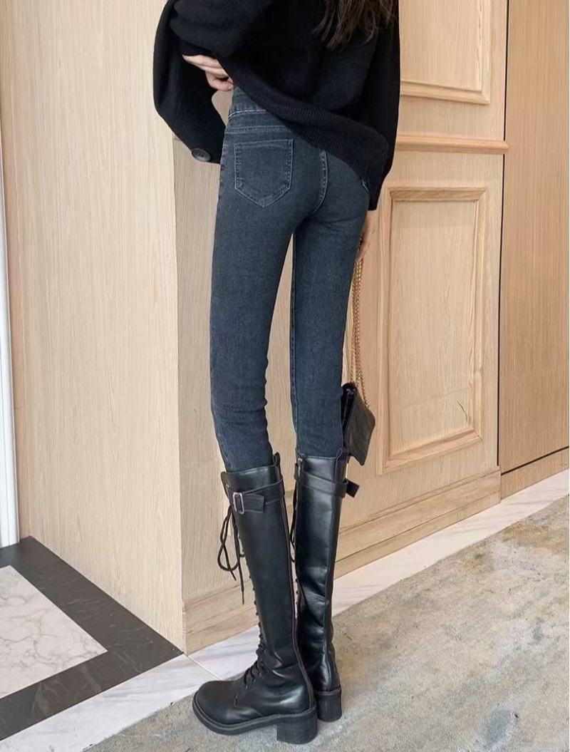 女装爆款牛仔长裤ins热卖款式百变多样