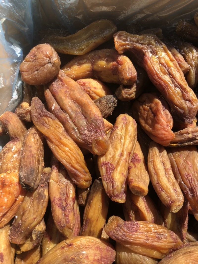 倒蒸带皮小香薯倒蒸带皮小薯仔倒蒸小地瓜小香薯