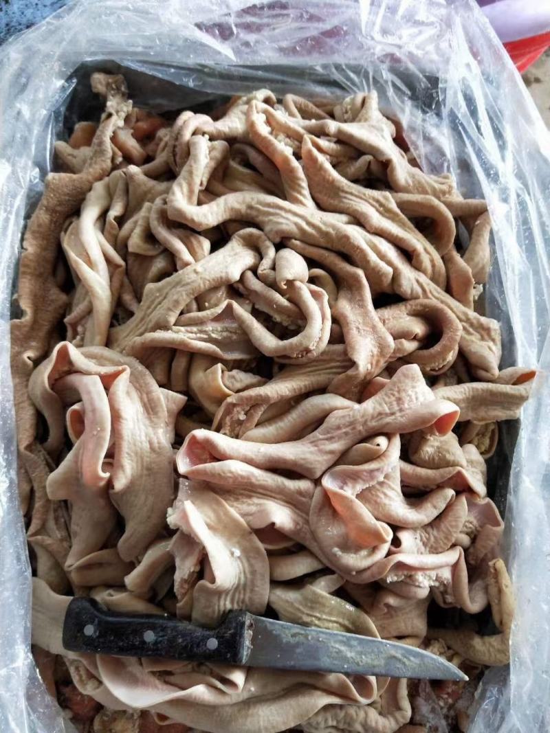 半成品牛小肠，可以炒菜，煲汤，营养价值是非常丰富的。