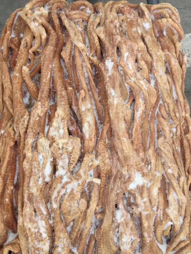 半成品牛小肠，可以炒菜，煲汤，营养价值是非常丰富的。