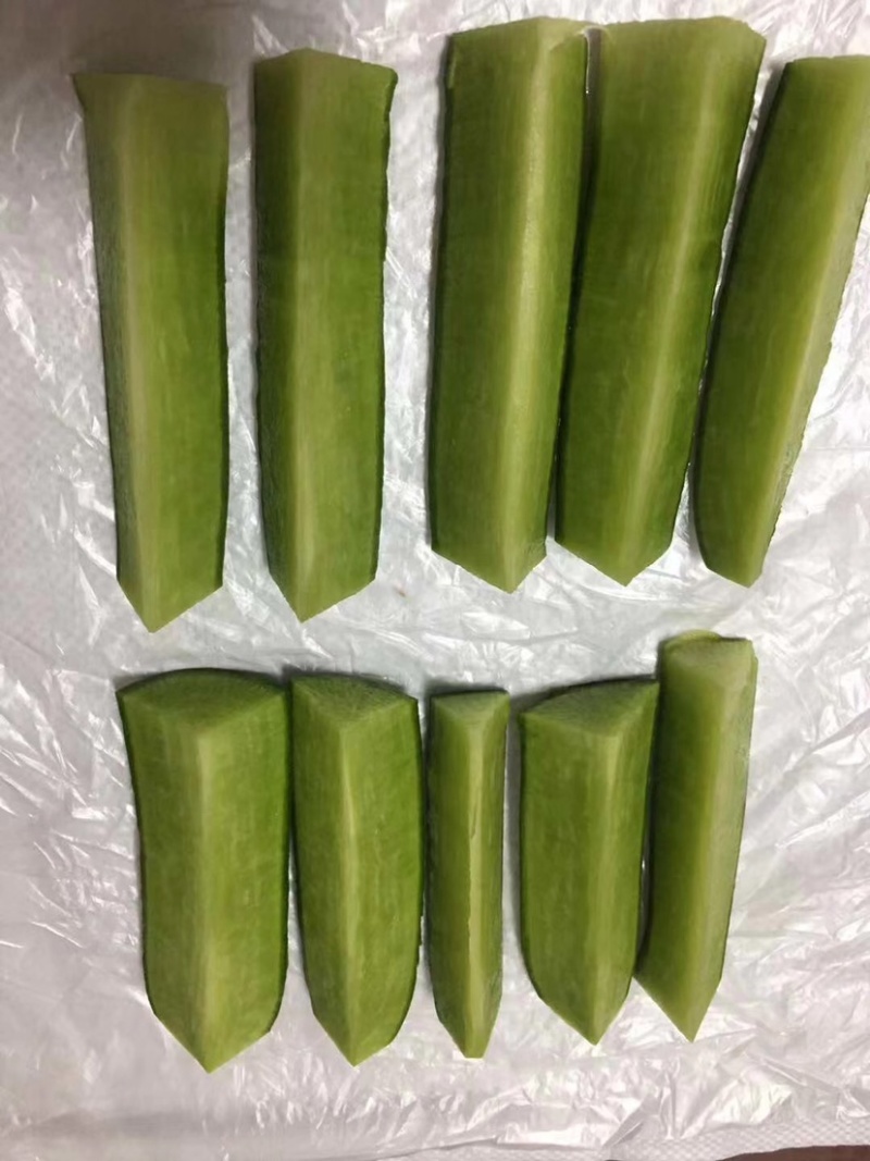 水果萝卜大量上市，产地直供，支持各种包装，欢迎来电