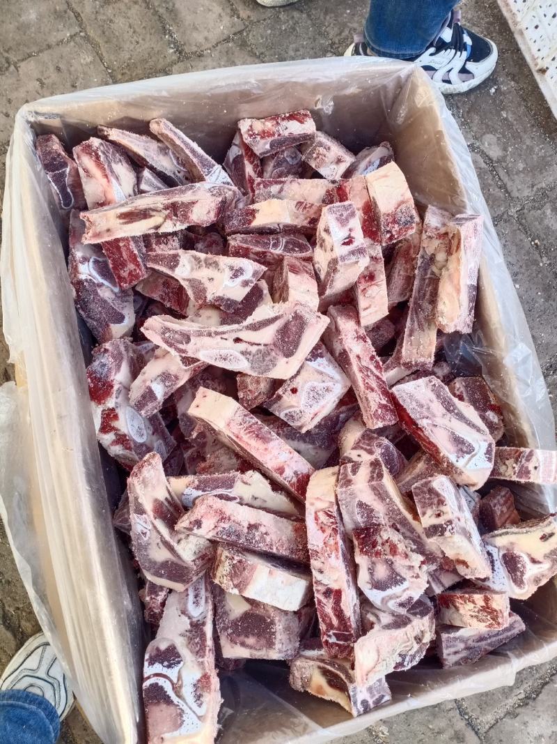 新鲜牛胸骨胸骨切块肉多无水大量现货厂家直销