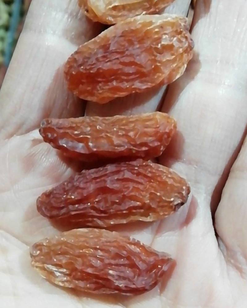 吐鲁番红香妃葡萄干，一级，2斤起发货，量多优多