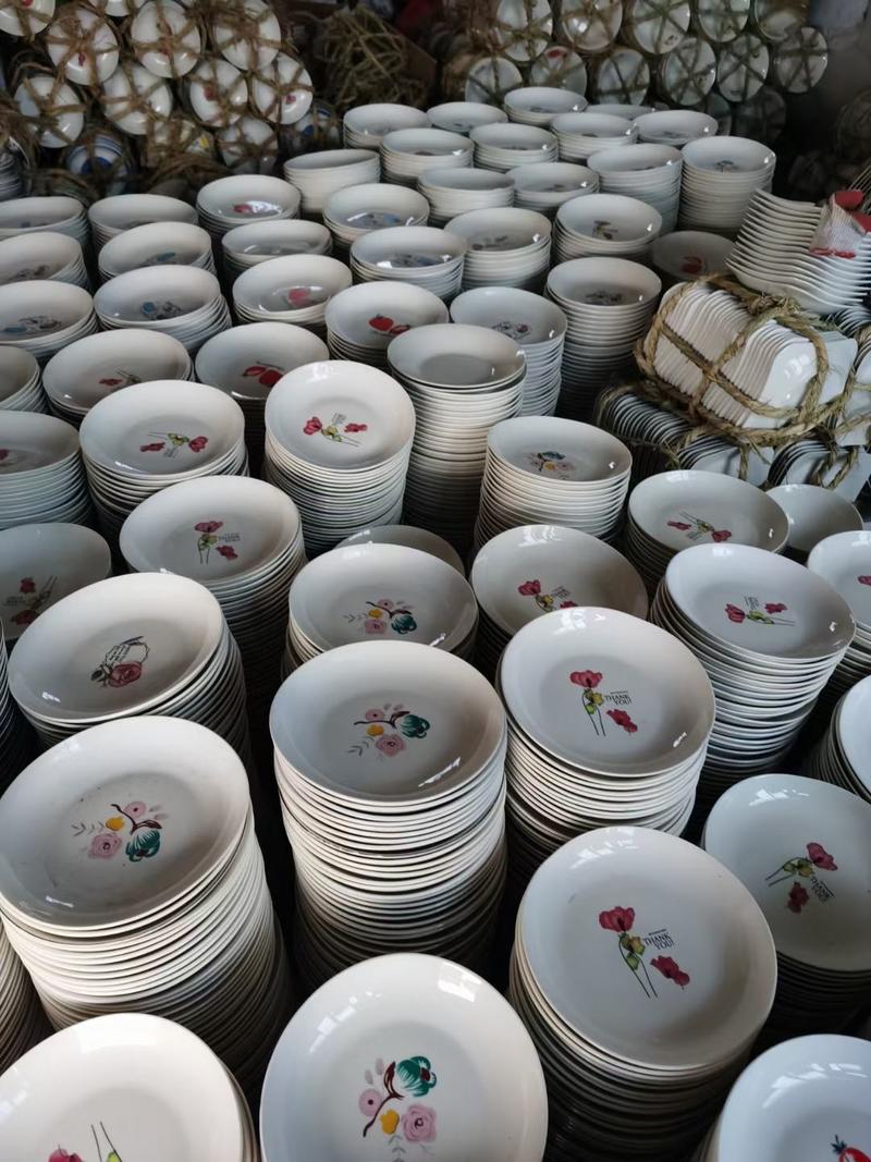 陶瓷碗盘批发只要一块钱一个大量现货秒发质量保证