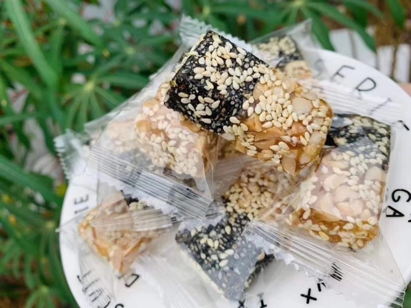 花生芝麻糕、花生芝麻糖厂家直销量多价优