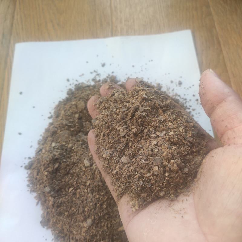 烘干酱油粕，巧媳妇酱油渣，纯豆粕酿造！蛋白+脂肪32以上
