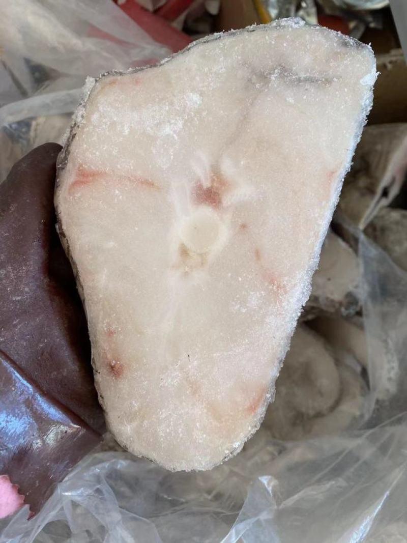 鲜冻鳕鱼片品质保证水产基地直供货量充足，量大价优