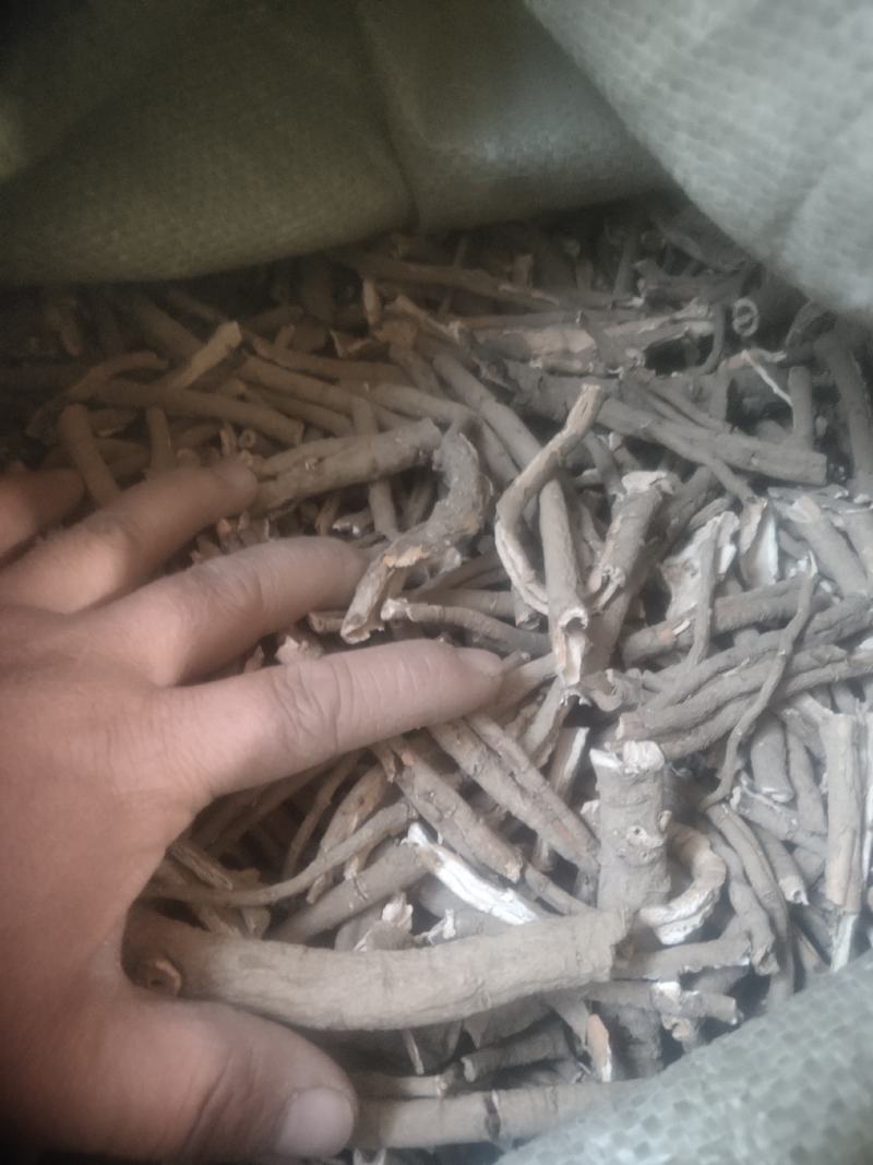 丹皮，粉丹皮，黑丹皮，统货，选条，无硫无农残，高含量，