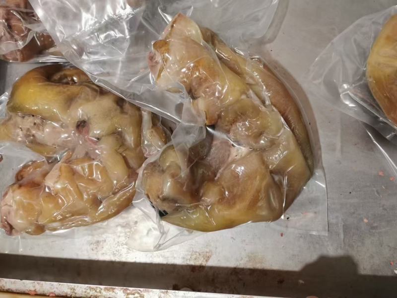 去骨熟牛蹄满满都是胶原蛋白，独立包装一件50斤