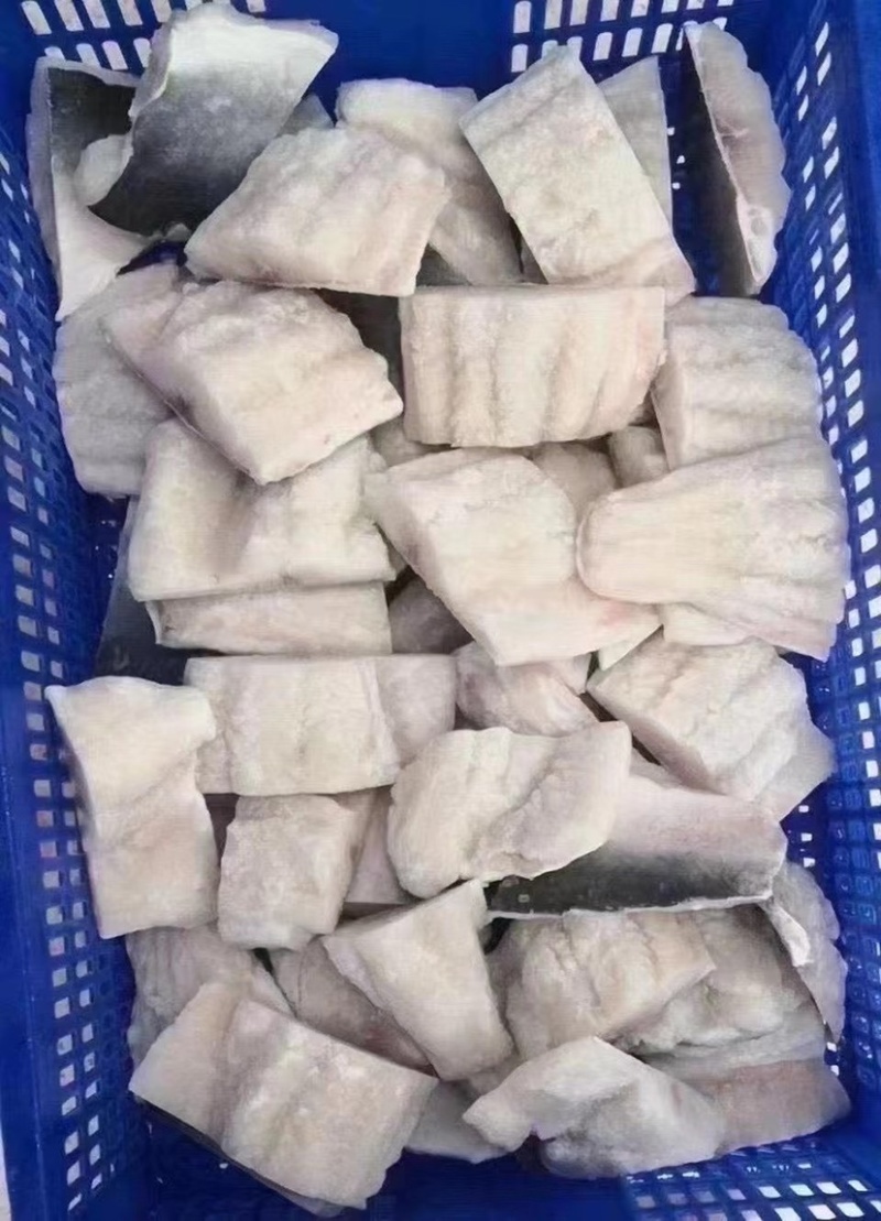巴沙鱼块20斤，一箱70/80块。食堂专用，南京现货