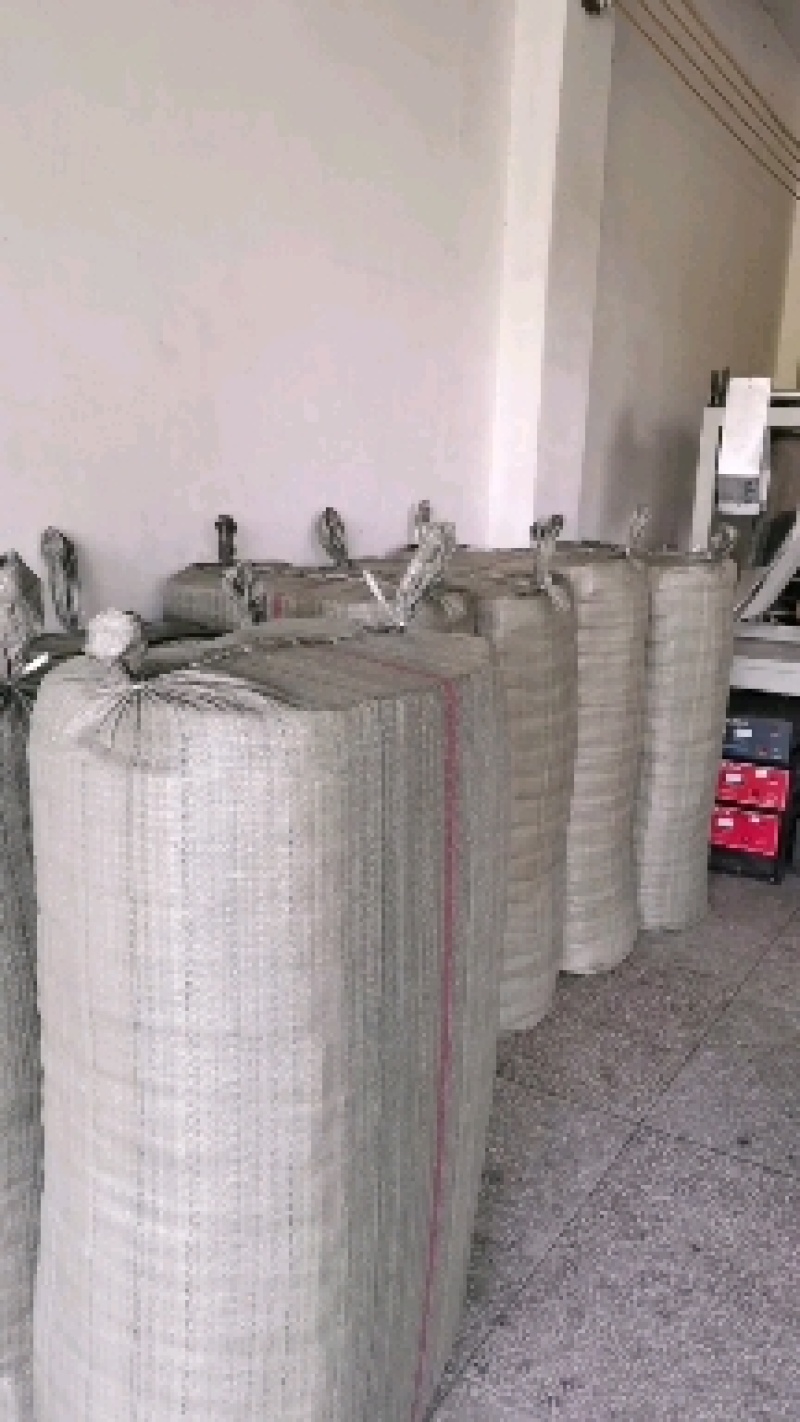 无纺布育苗袋营养袋种植袋透水透气可降解免脱袋厂家直销