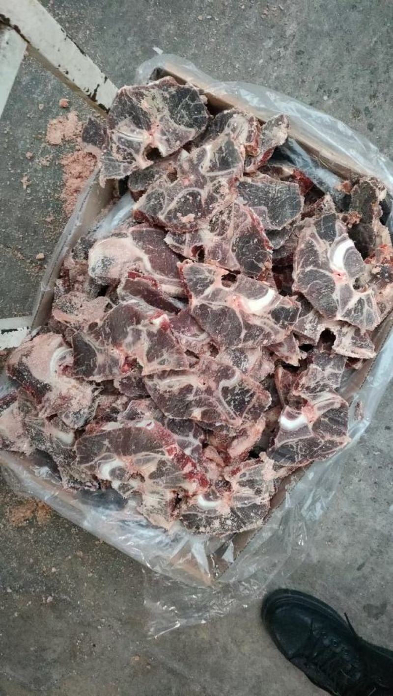 满肉牛脖骨切片