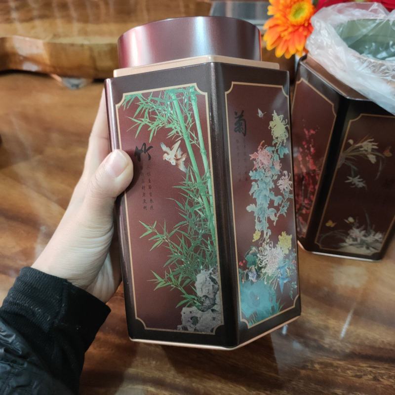 新装上市，天马柑普茶，马口铁罐装净重400克一罐