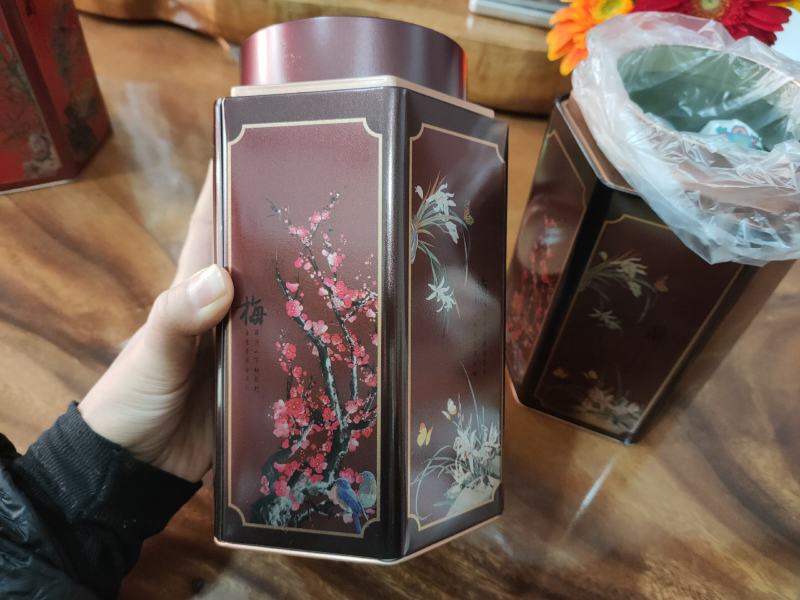 新装上市，天马柑普茶，马口铁罐装净重400克一罐
