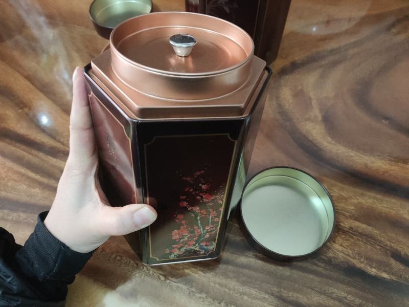 新装上市，天马柑普茶，马口铁罐装净重400克一罐