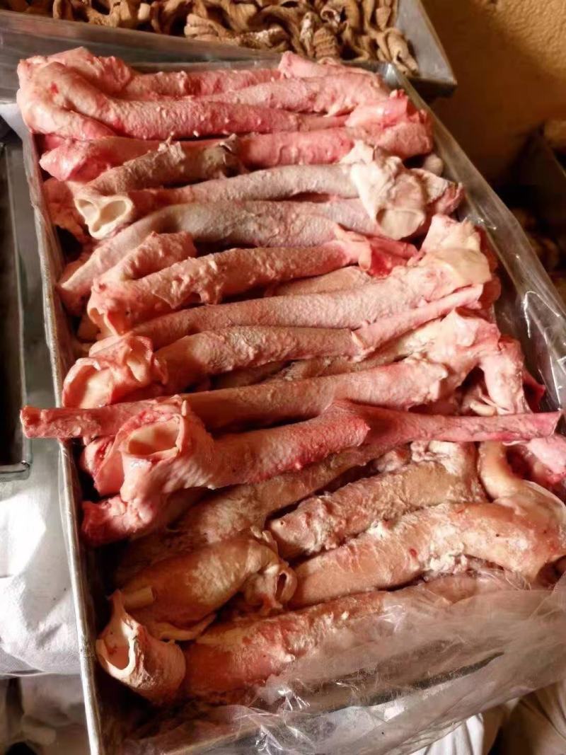 新鮮牛心管、牛黄喉，屠宰场一手货源，干水无油不碱发水发