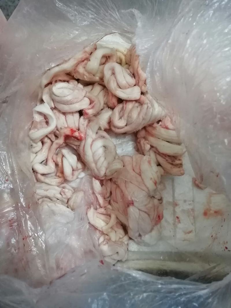 新鮮牛脊髓骨髓，整根不碎，不漂白，口感滑嫩，原味好食材