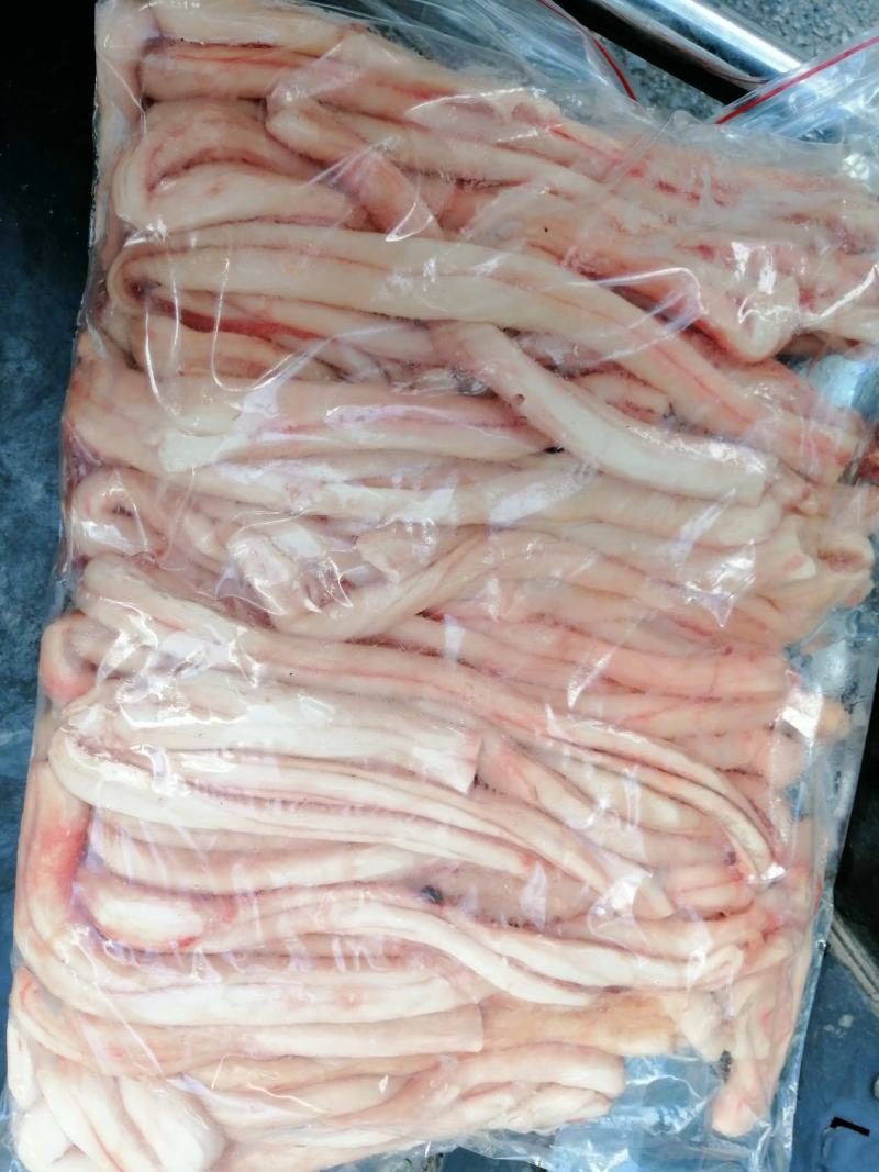 新鮮牛脊髓骨髓，整根不碎，不漂白，口感滑嫩，原味好食材