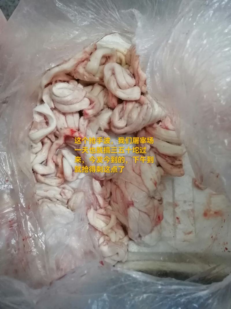 新鮮牛脊髓骨髓，整根不碎，不漂白，口感滑嫩，原味好食材