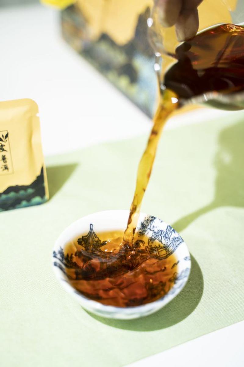 福鼎白茶2016年寿眉老白茶饼干陈年小方片礼盒装茶叶批发