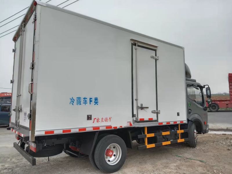 国六东风凯普特星云4.2米冷藏车