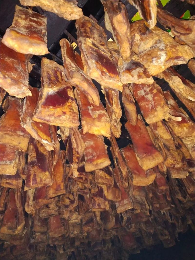 正宗湘西农家特色腊排骨销售，风味独特，口感纯正