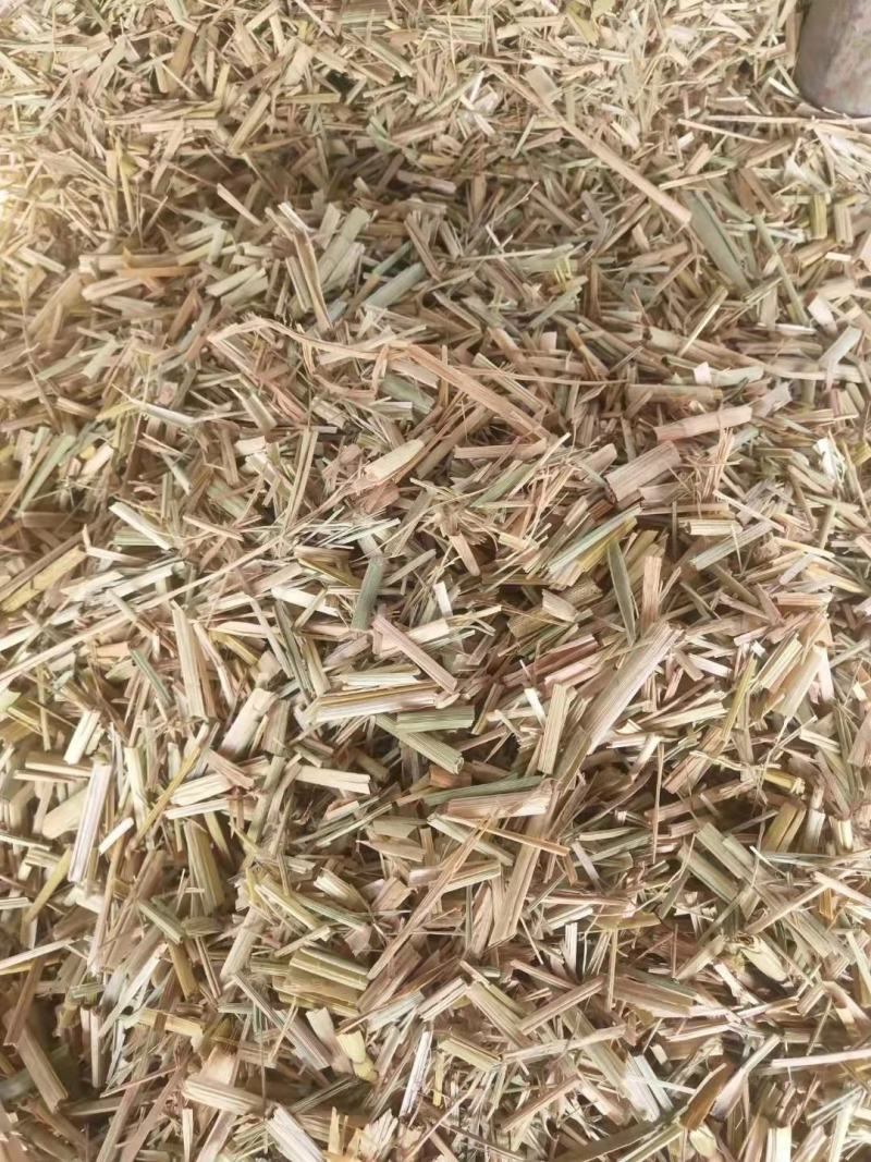 切碎稻草
