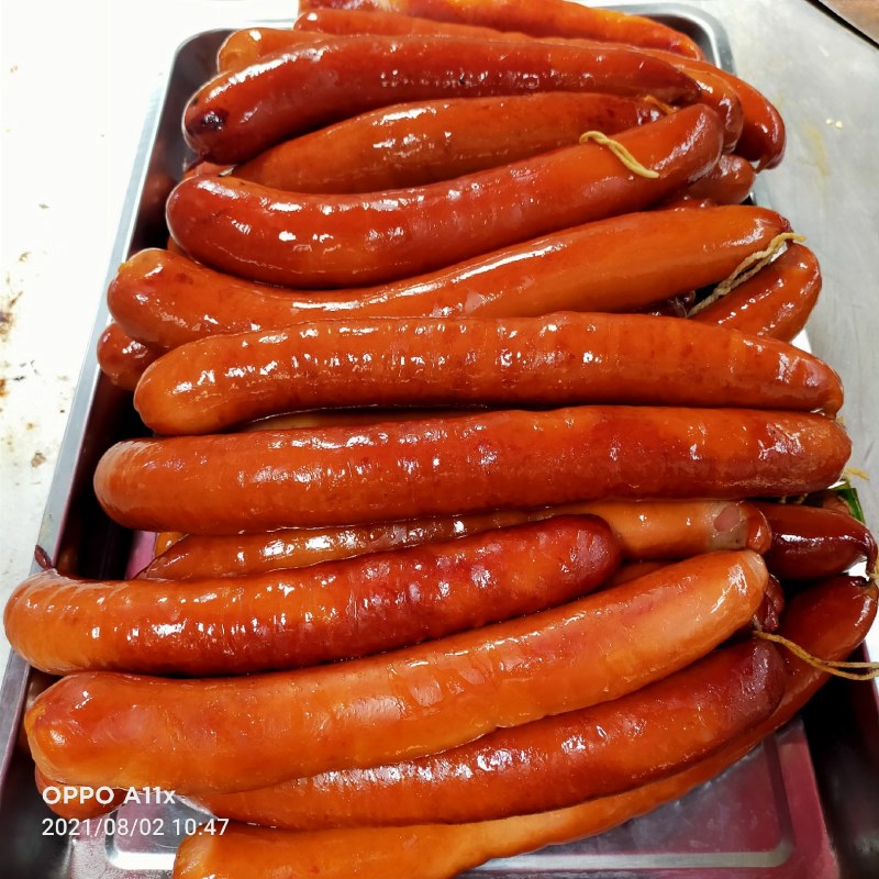 自制纯肉东北沟帮子熏肠，一手货源纯手工制作，保证味道纯正