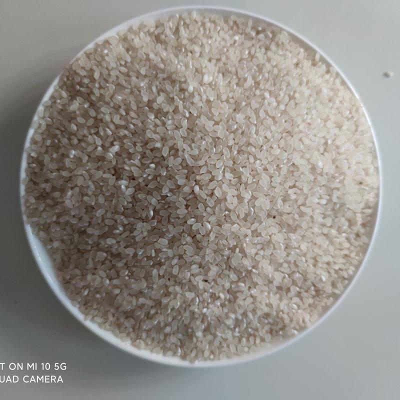 梗米，今年地里新收的梗稻，机出来的大米鱼米之乡高邮大米
