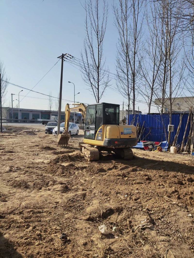 18年小松56-7，二手挖掘机个人一手，土方车，性价比高