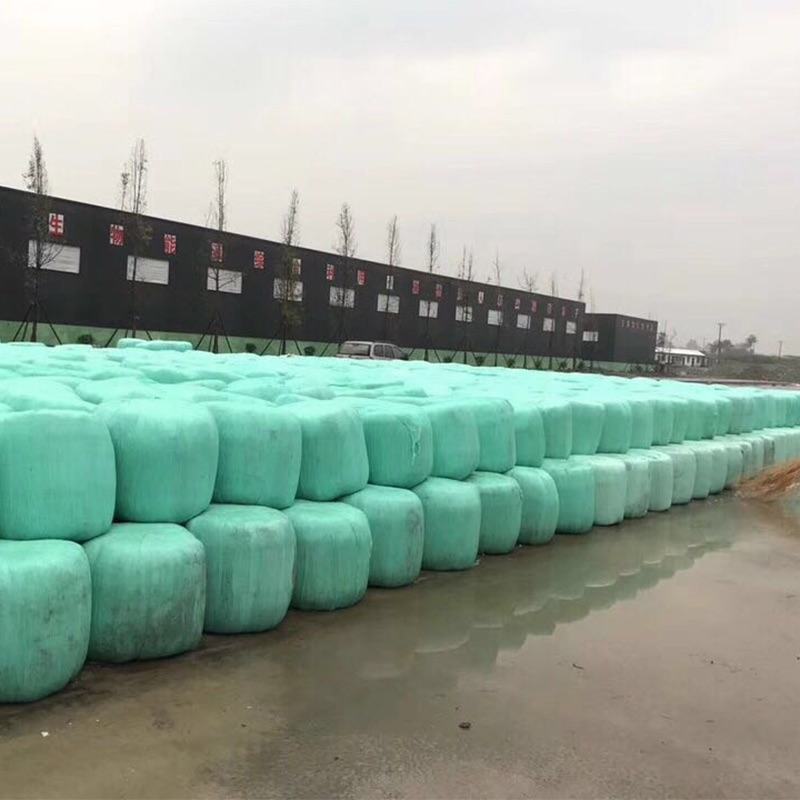 全自动打捆包膜一体机，青储饲料，代替青储池，方便快捷省时