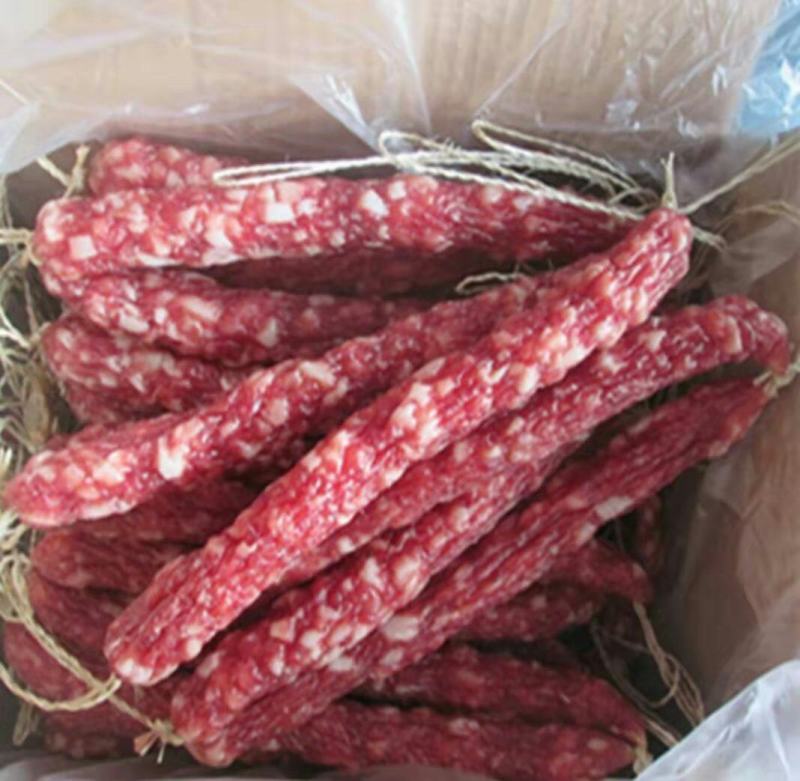 批发【咸香腊肠】各品牌系列腊肠都有整箱批发实惠价