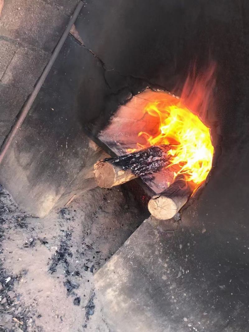 云南纯手工糖红糖叶子糖红糖古法红糖黑糖元宝红糖