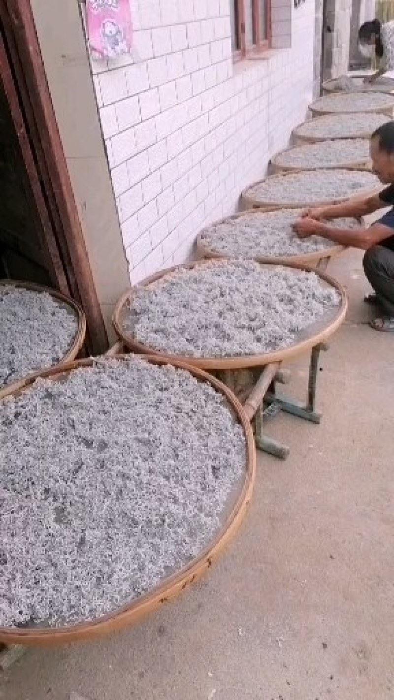 我这里是张家界莓茶发源地，一手货源，保质保量需要的联系。