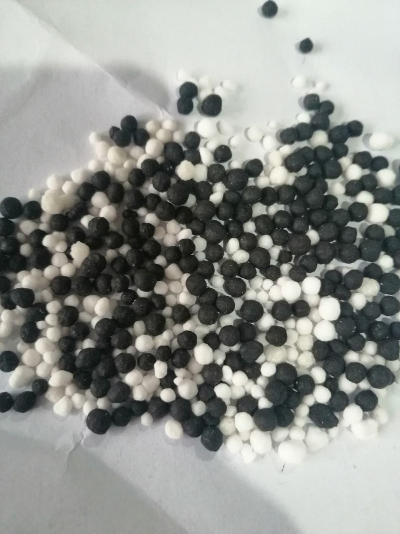 尿素,有机尿素,效果显著,有机无机氮改良土壤,缩二脲低。