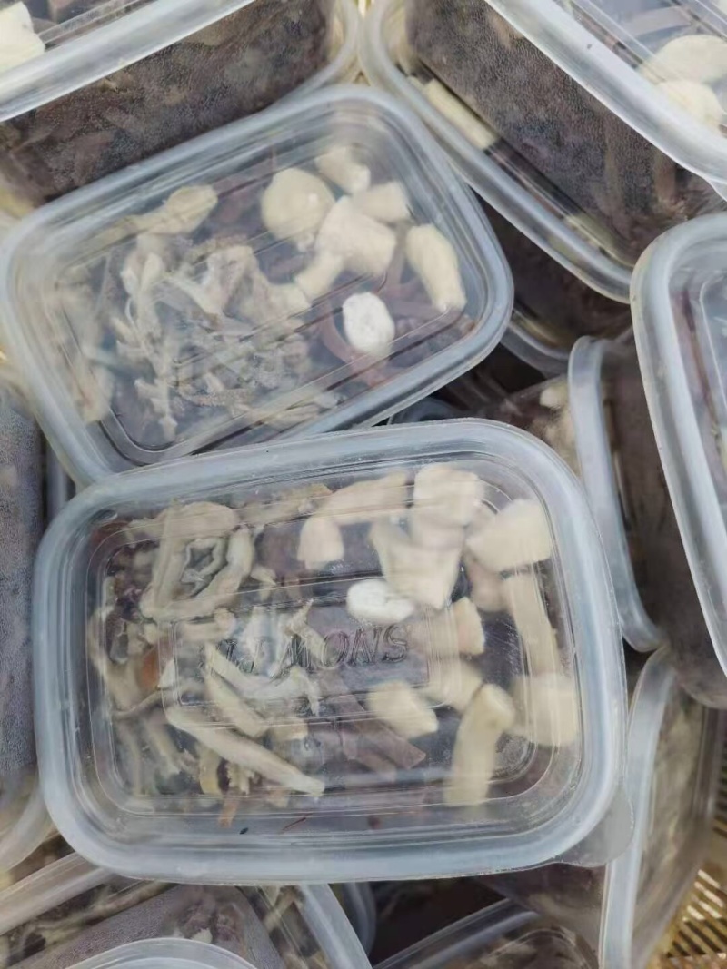【羊杂】，盒装一斤，袋装一斤都有的！
