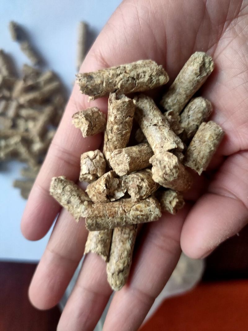花生壳颗粒，质量保证，量大优惠，适合牛羊驴马兔
