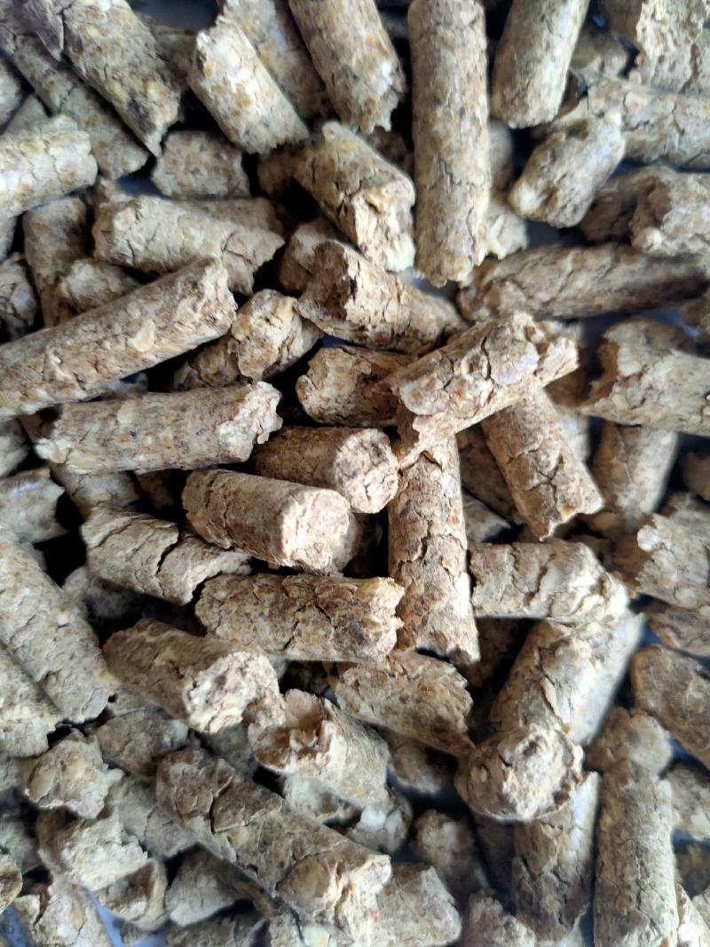 花生壳颗粒，质量保证，量大优惠，适合牛羊驴马兔